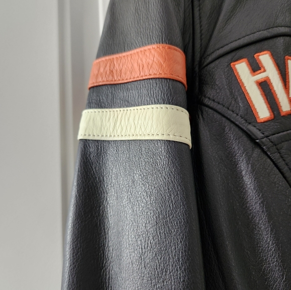 Womens leather Harley Davidson jacket with insert - Picture 4 of 16